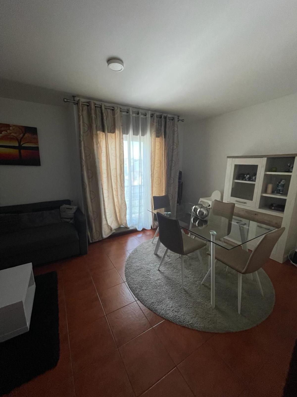 Flat4U Apartment Paredes  Bagian luar foto