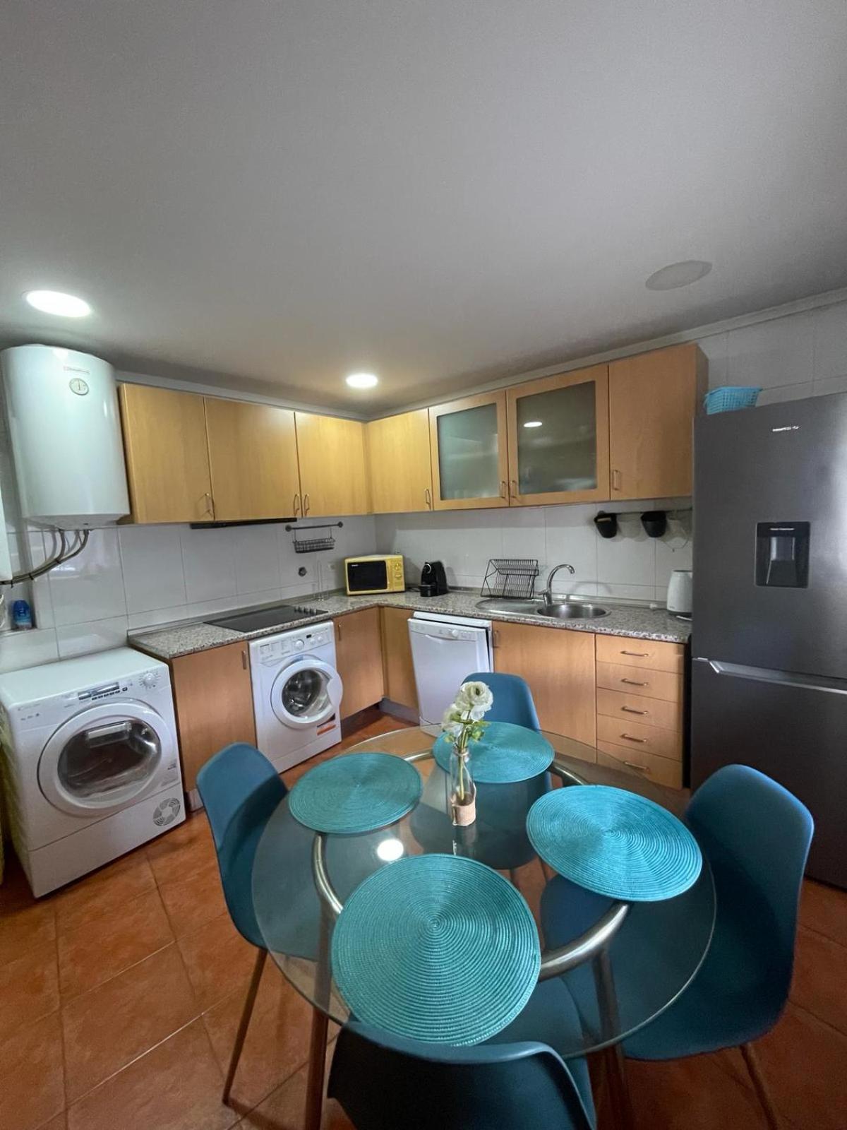 Flat4U Apartment Paredes  Bagian luar foto